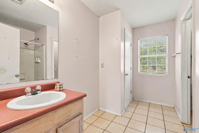 24621 Wagon Trail, Athens, AL 35613
