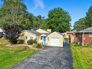 8911 Kammerer Avenue, St Louis, MO 63123