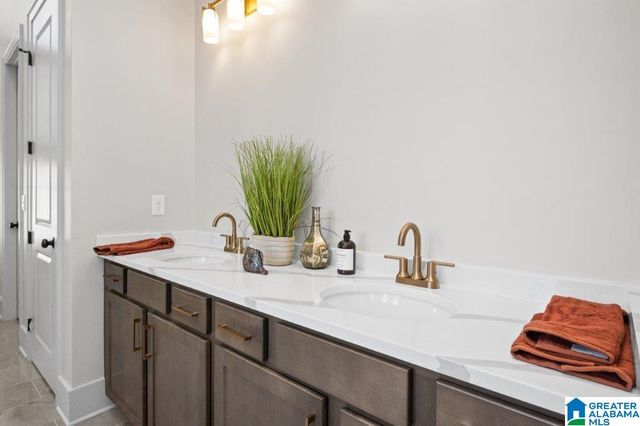 6123 AVONLEIGH CRESCENT, Hoover, AL 35244