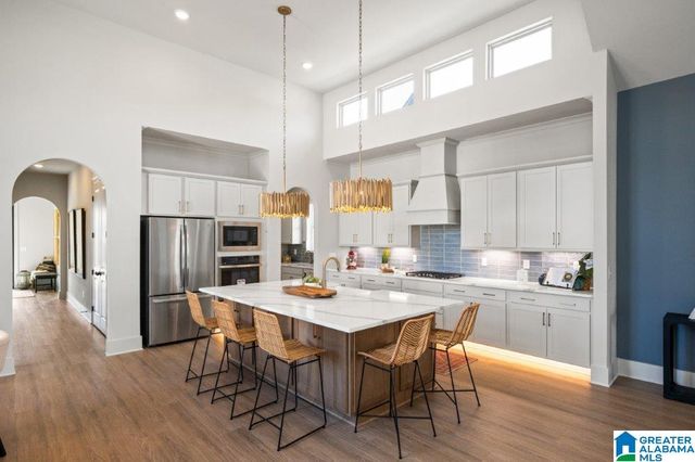 6123 AVONLEIGH CRESCENT, Hoover, AL 35244