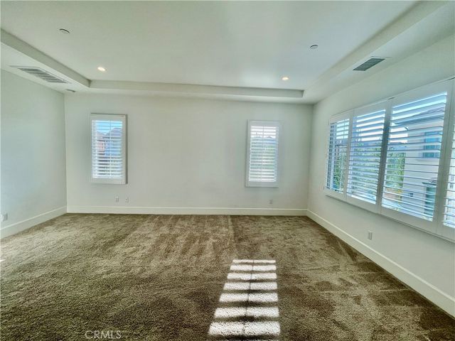 125 Avento, Irvine, CA 92602