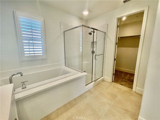 125 Avento, Irvine, CA 92602
