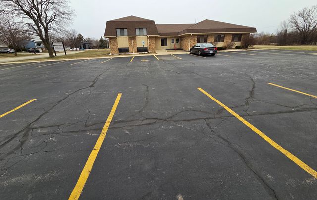 288 Barney Drive E, Joliet, IL 60435