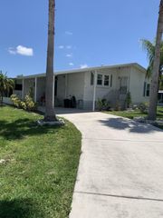 9 Universidad Lane, Port St. Lucie, Port St Lucie, FL 34952