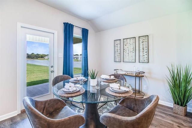 4004 Savannah Oaks Drive, Lake Charles, LA 70607