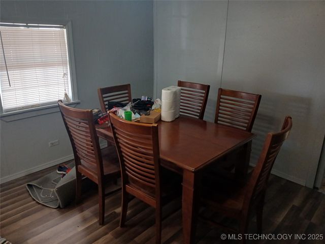 415299 E 1073 Road, Checotah, OK 74426