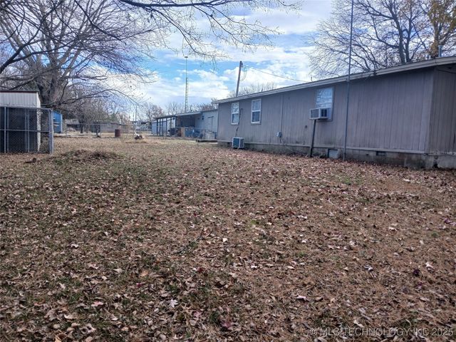 415299 E 1073 Road, Checotah, OK 74426