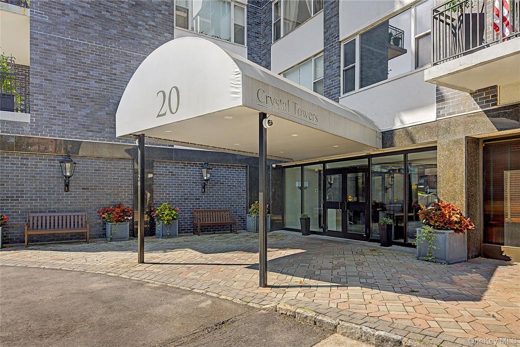 20 Old Mamaroneck Road 5C, White Plains, NY 10605 — photo 3
