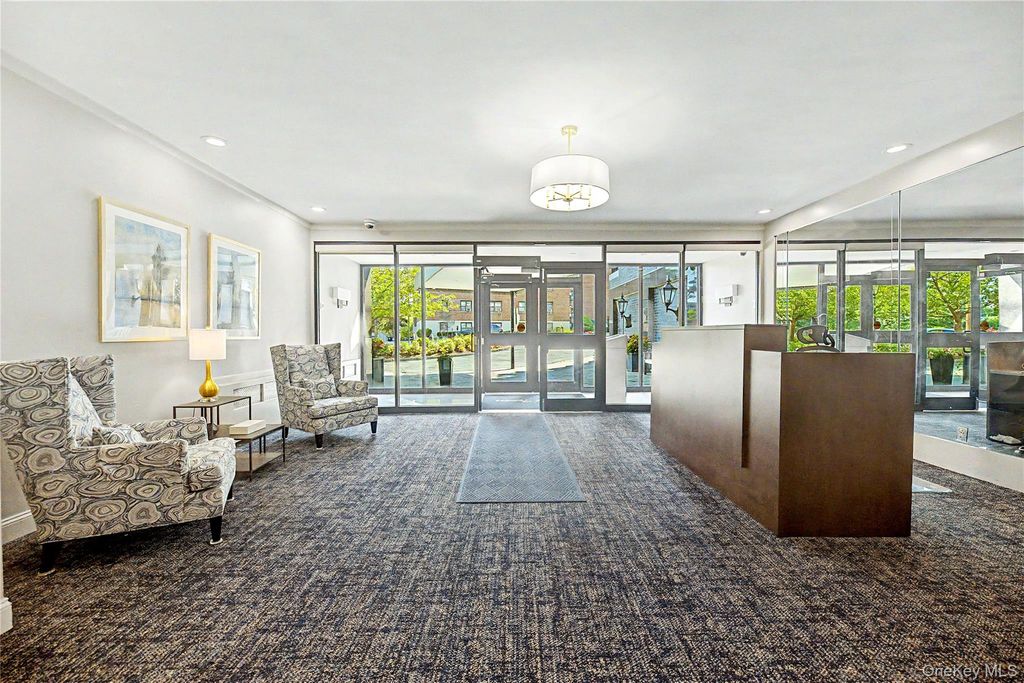 20 Old Mamaroneck Road 5C, White Plains, NY 10605 — photo 5