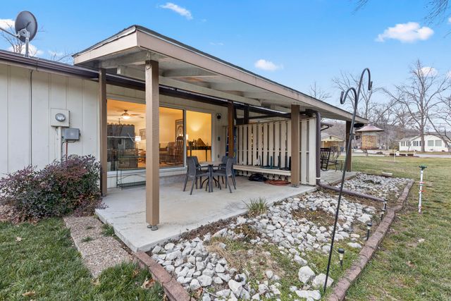 25 Oak Court, Branson, MO 65616