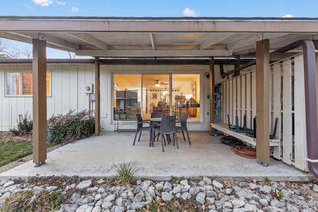 25 Oak Court, Branson, MO 65616