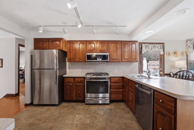 27 Citation Ave, Stoneham, MA 02180