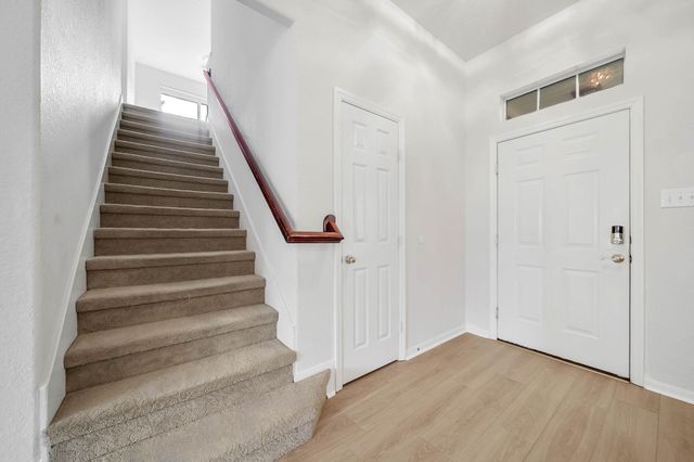 18 Orchid Grove Place, The Woodlands, TX 77385