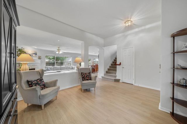 18 Orchid Grove Place, The Woodlands, TX 77385