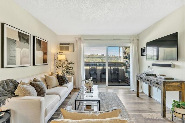 6725 Mission Gorge 305B, San Diego, CA 92120