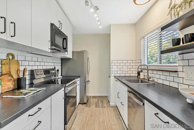 6725 Mission Gorge 305B, San Diego, CA 92120
