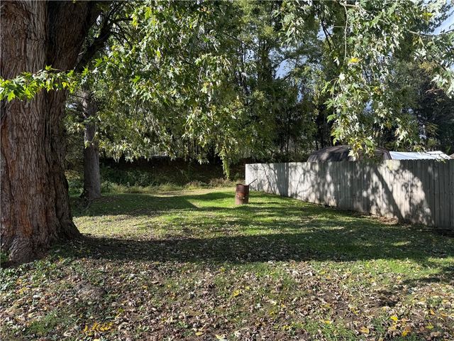 111 Ludwig St, Manor Twp, PA 16236