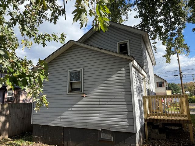 111 Ludwig St, Manor Twp, PA 16236