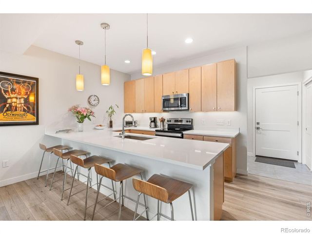 400 W Baseline Road B, Lafayette, CO 80026