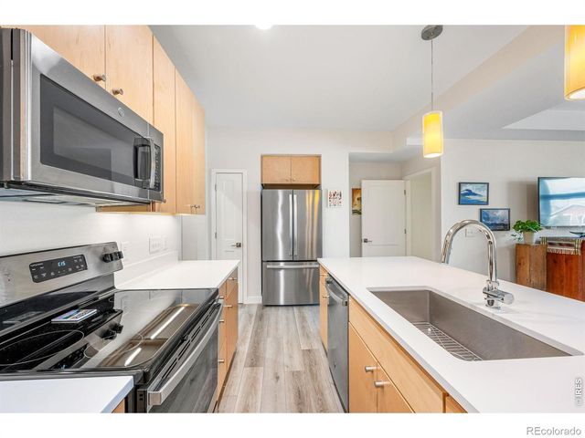 400 W Baseline Road B, Lafayette, CO 80026