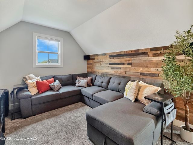 15705 EVERGLADES DRIVE, Ashland, MO 65010