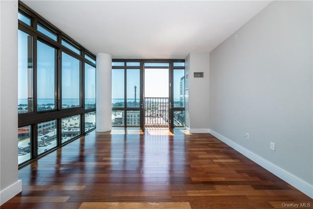 175 Huguenot Street 1802, New Rochelle, NY 10801