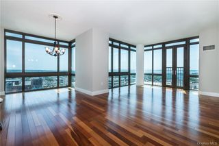 175 Huguenot Street 1802, New Rochelle, NY 10801