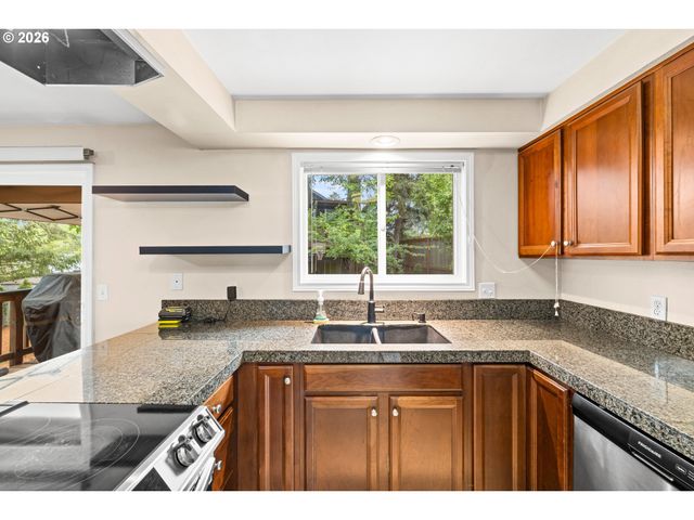 4741 Sw 207TH Ct, Beaverton, OR 97078