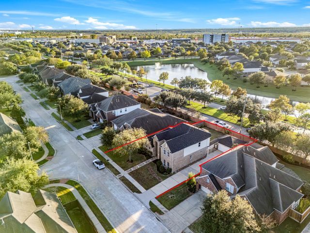 14511 Middle Bluff Trail, Cypress, TX 77429