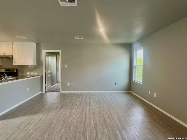 10239 Robbins, San Antonio, TX 78245