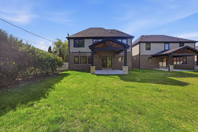 9235 Crescent Court, Oak Lawn, IL 60453