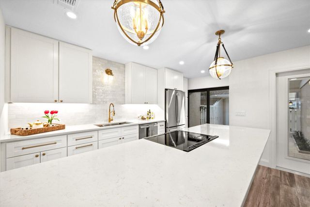 3733 Cape Pointe Circle, Jupiter, FL 33477