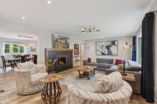 17110 24th Avenue N, Plymouth, MN 55447