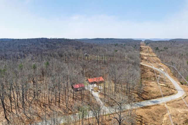 2309 Arrow Trl, Monterey, TN 38574