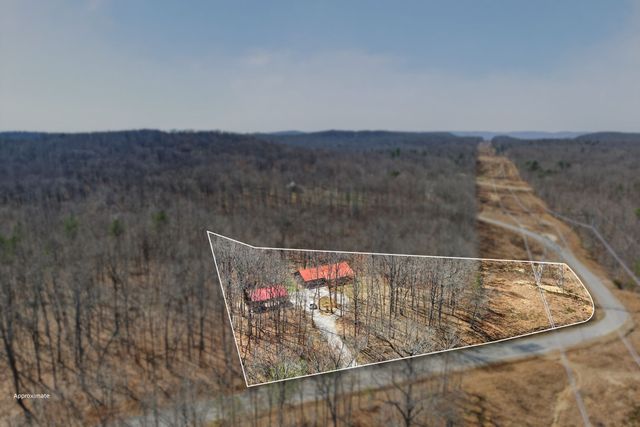 2309 Arrow Trl, Monterey, TN 38574