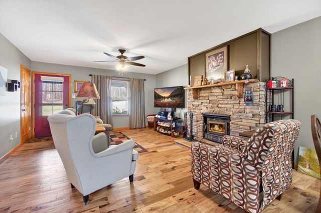 2309 Arrow Trl, Monterey, TN 38574