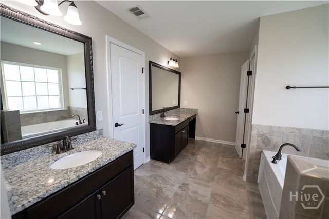 123 Grimsby Road, Savannah, GA 31407