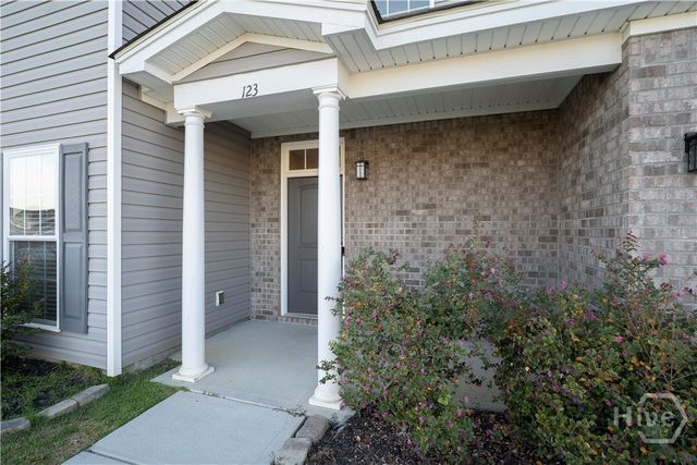 123 Grimsby Road, Savannah, GA 31407