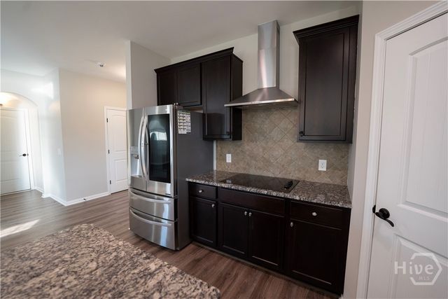 123 Grimsby Road, Savannah, GA 31407