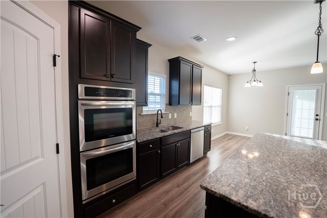 123 Grimsby Road, Savannah, GA 31407