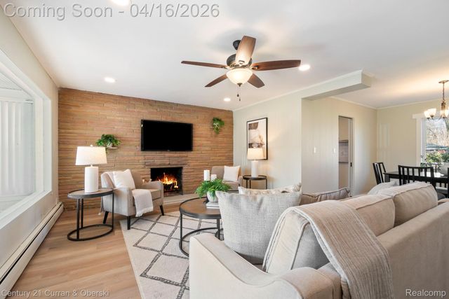 25335 Waycross, Southfield, MI 48033