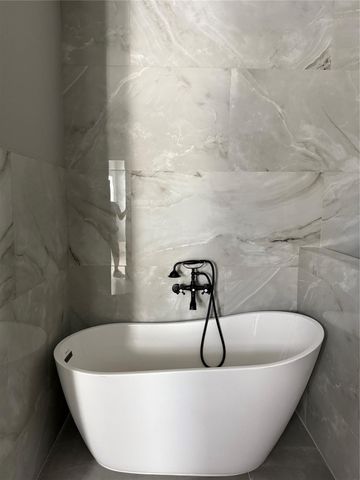 10042 Comanche Lane, Houston, TX 77041