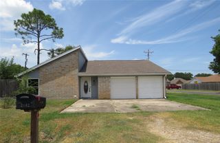 2602 31st Avenue N, Texas City, TX 77590
