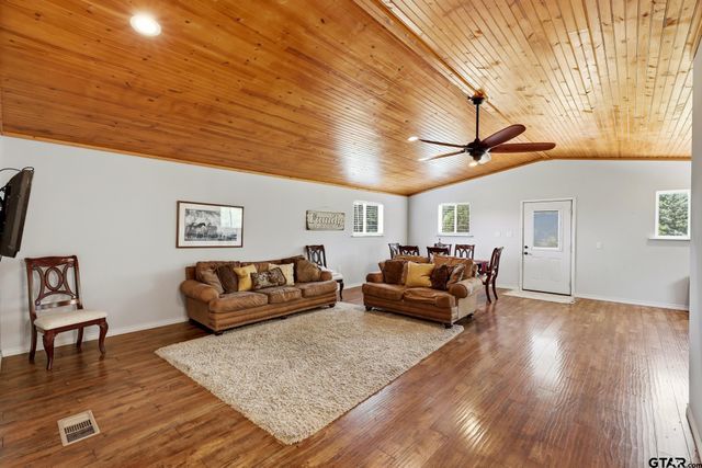 1357 County Road 3504, Bullard, TX 75757