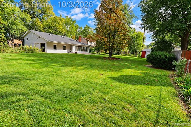 7795 Circle Boulevard, West Bloomfield, MI 48323