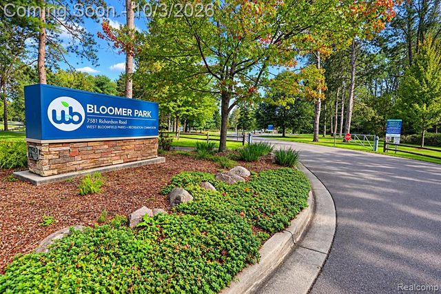 7795 Circle Boulevard, West Bloomfield, MI 48323