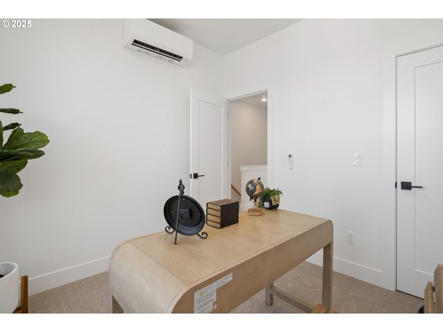 4510 Ne WYGANT St, Portland, OR 97218