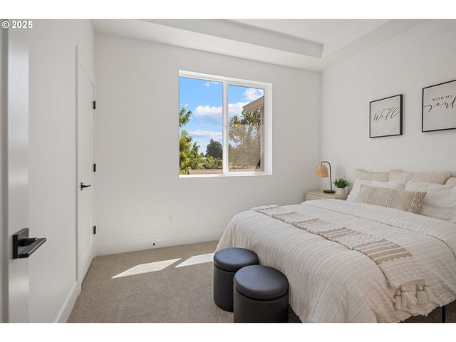 4510 Ne WYGANT St, Portland, OR 97218