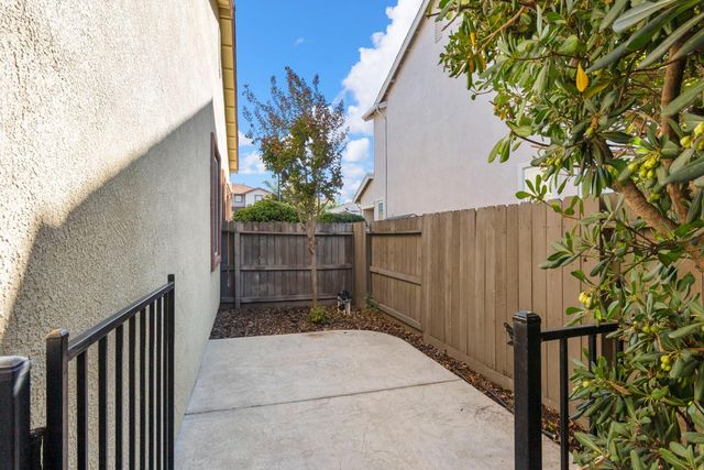 3451 Rainhill Loop, Roseville, CA 95747