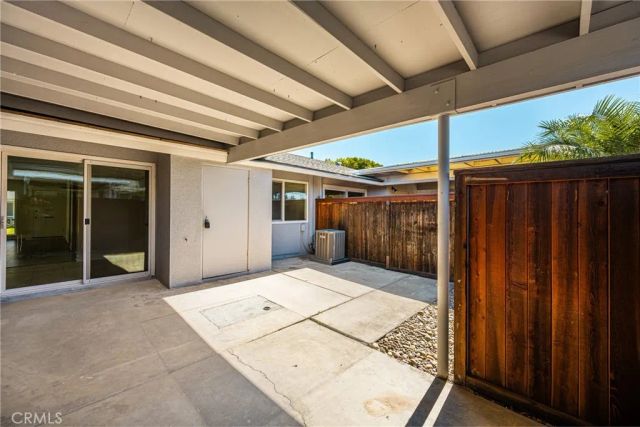 1193 E 1st, Tustin, CA 92780